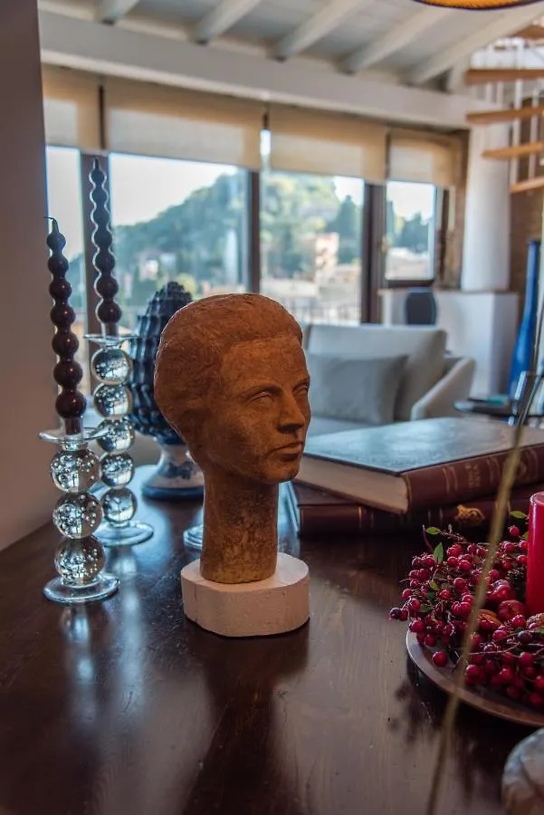 Casa Arico & Shatulle Suites Taormina Bed & Breakfast