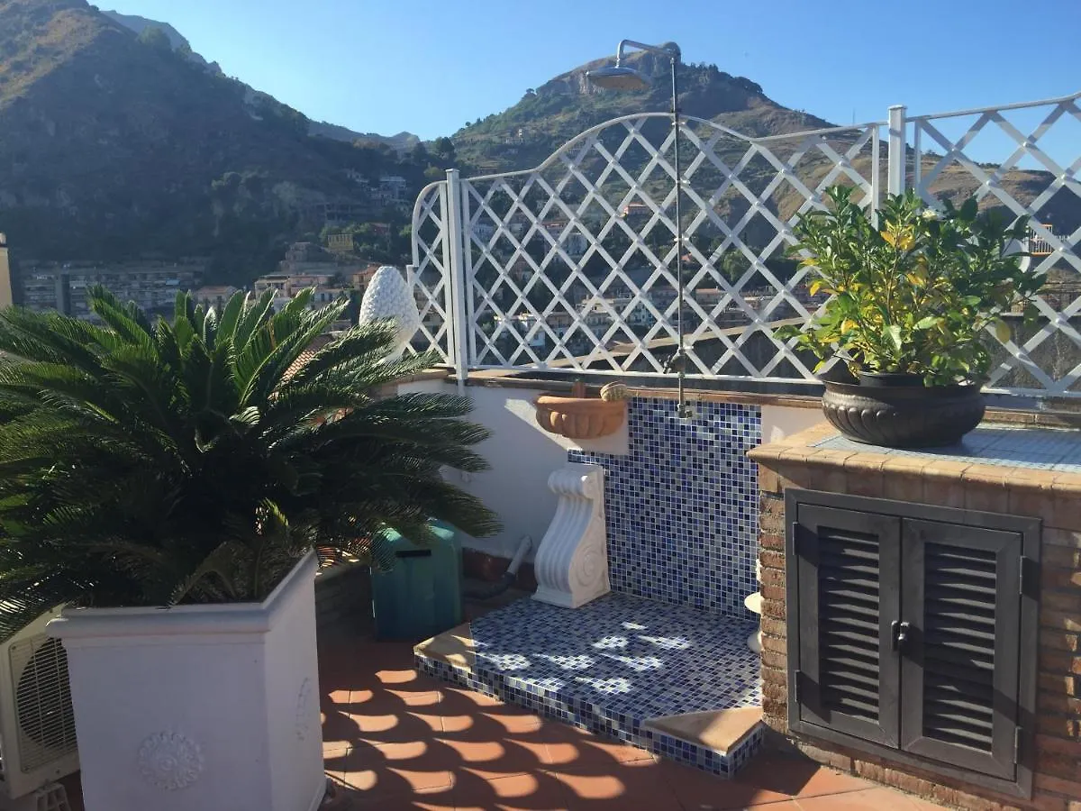 Casa Arico & Shatulle Suites Taormina